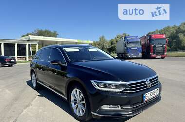 Універсал Volkswagen Passat 2015 в Жидачові