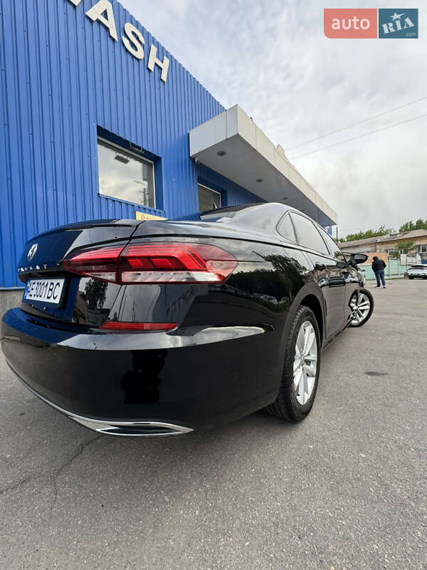 Седан Volkswagen Passat 2020 в Каменском