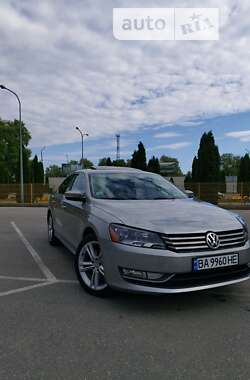 Седан Volkswagen Passat 2013 в Олександрії