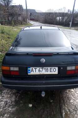 Седан Volkswagen Passat 1991 в Галиче