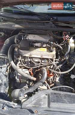 Седан Volkswagen Passat 1991 в Городенці