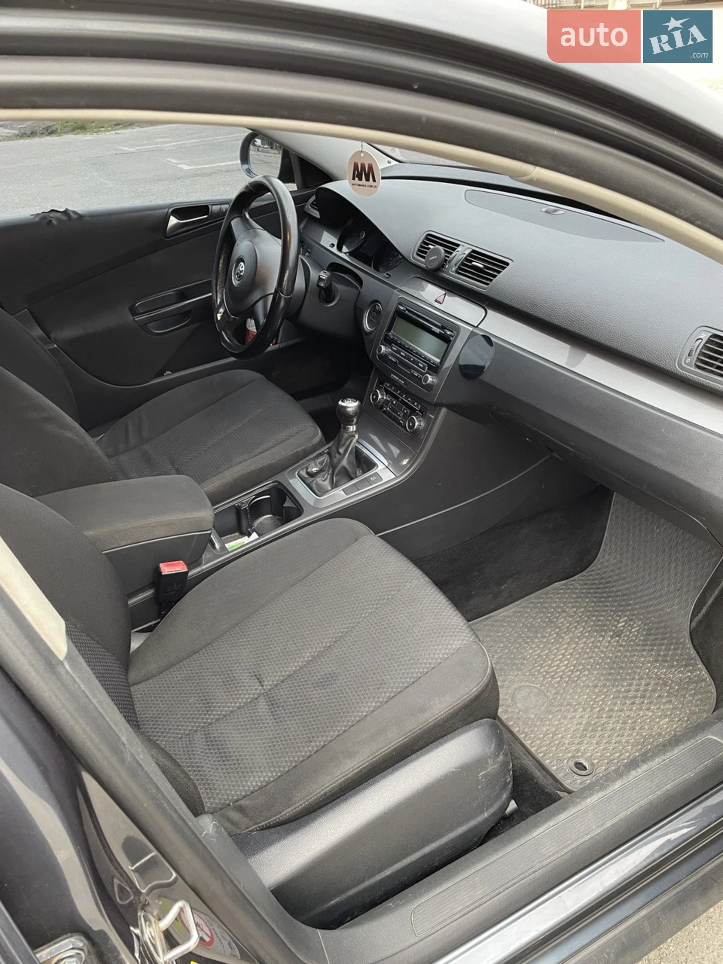 2010 Volkswagen Passat - мініатюра 8