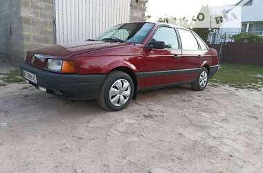 Седан Volkswagen Passat 1993 в Здолбунове