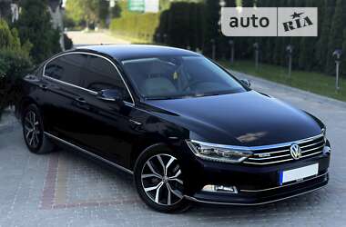 Седан Volkswagen Passat 2015 в Хмельницком