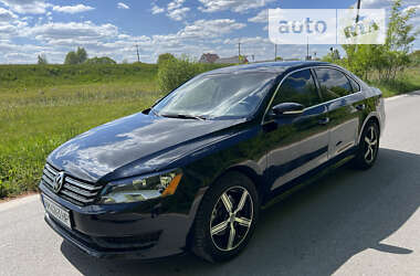 Седан Volkswagen Passat 2012 в Звягеле