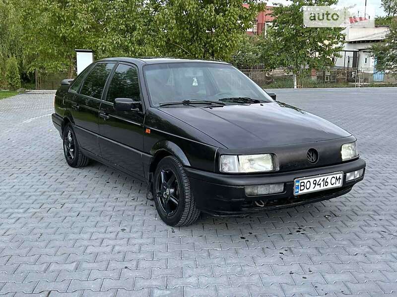 Седан Volkswagen Passat 1992 в Тернополе