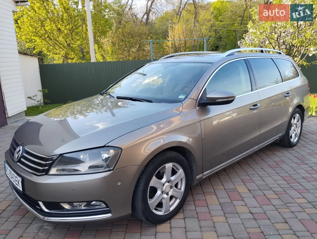 2010 Volkswagen Passat - мініатюра 22