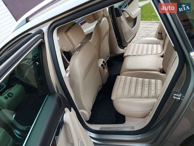 Універсал Volkswagen Passat 2011 в Луцьку