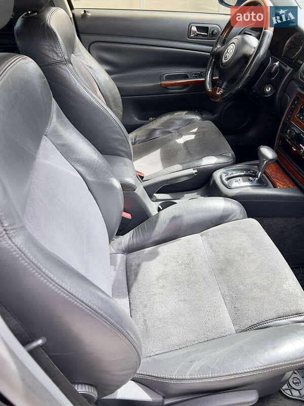 Седан Volkswagen Passat 2004 в Житомире фото 5 Седан Volkswagen Passat 2004 в Житомире