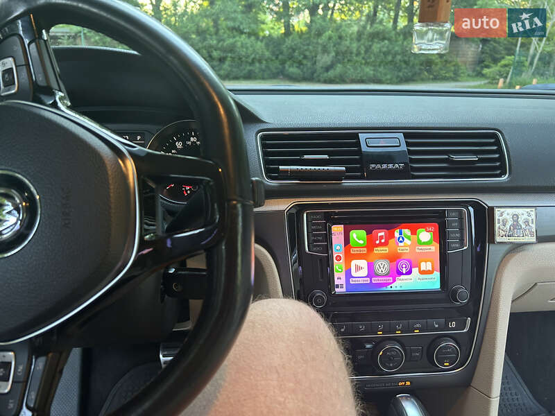 Седан Volkswagen Passat 2017 в Ірпені