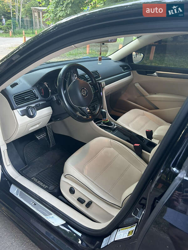 Седан Volkswagen Passat 2017 в Ірпені