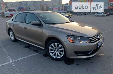 Седан Volkswagen Passat 2015 в Харькове