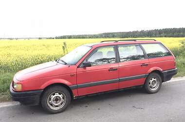 Универсал Volkswagen Passat 1989 в Нетешине