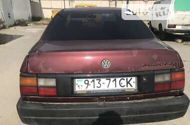 Седан Volkswagen Passat 1990 в Лубнах