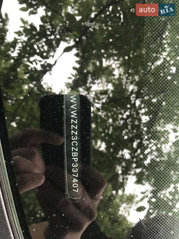 Седан Volkswagen Passat 2011 в Сокале