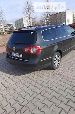 Универсал Volkswagen Passat 2006 в Владимир-Волынском