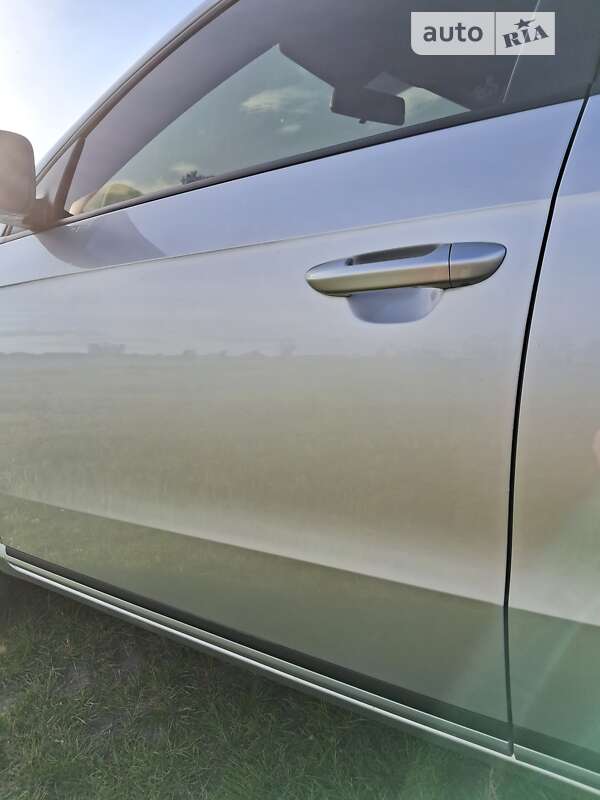 Універсал Volkswagen Passat 2011 в Києві фото 30 Універсал Volkswagen Passat 2011 в Києві