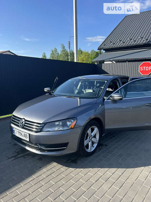 Седан Volkswagen Passat 2013 в Борисполе