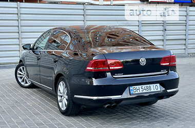 Седан Volkswagen Passat 2010 в Одесі