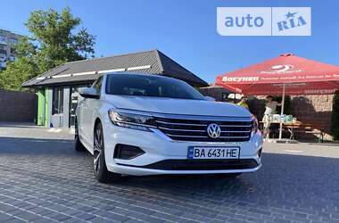 Седан Volkswagen Passat 2019 в Кропивницькому