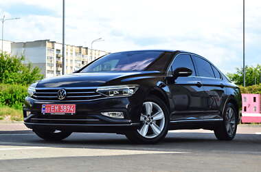 Седан Volkswagen Passat 2020 в Дрогобыче