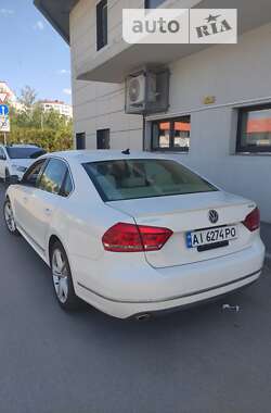 Седан Volkswagen Passat 2013 в Киеве