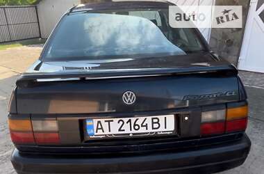 Седан Volkswagen Passat 1991 в Снятине