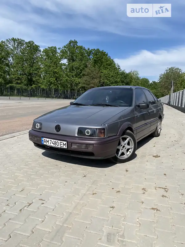 Volkswagen Passat 1992