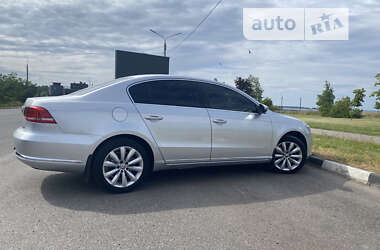 Седан Volkswagen Passat 2012 в Черкасах