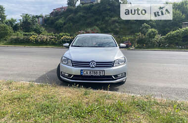 Седан Volkswagen Passat 2012 в Черкасах