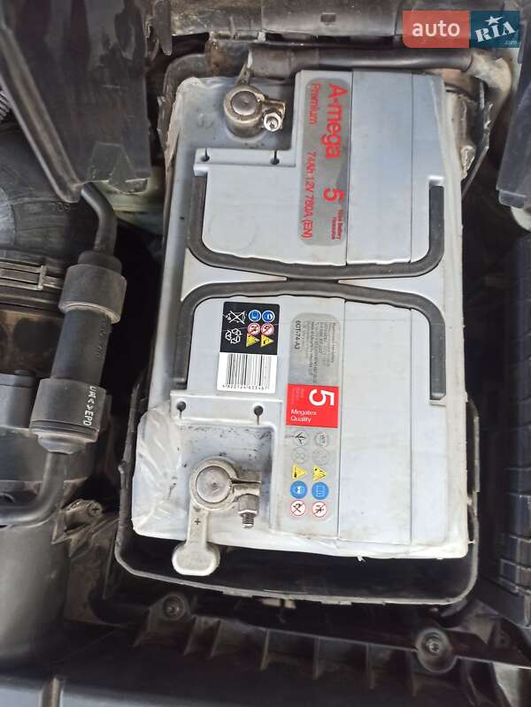 Універсал Volkswagen Passat 2006 в Зборові