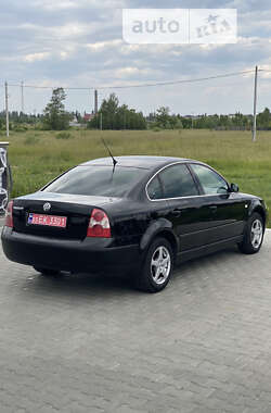 Седан Volkswagen Passat 2003 в Бородянці