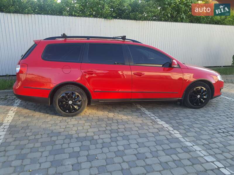 Универсал Volkswagen Passat 2010 в Ивано-Франковске