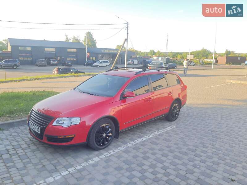 Универсал Volkswagen Passat 2010 в Ивано-Франковске