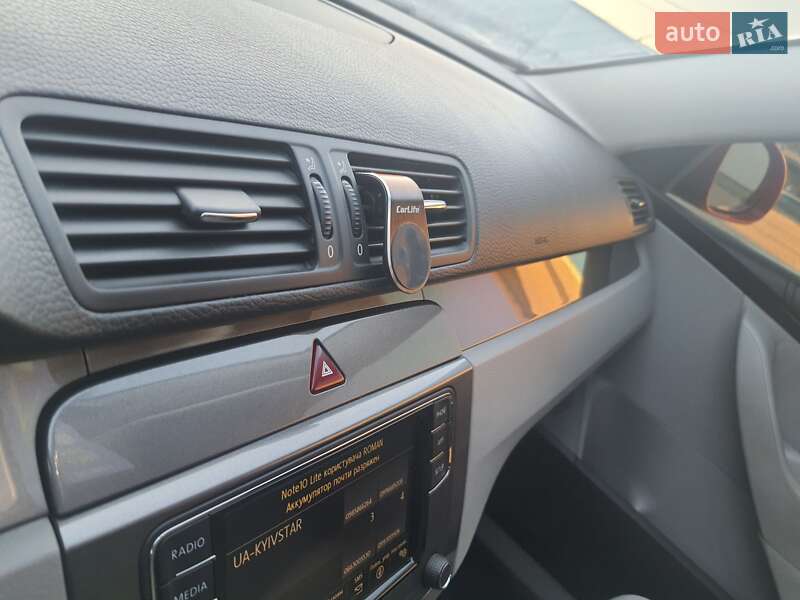 Универсал Volkswagen Passat 2010 в Ивано-Франковске