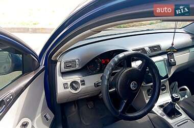 Универсал Volkswagen Passat 2005 в Харькове