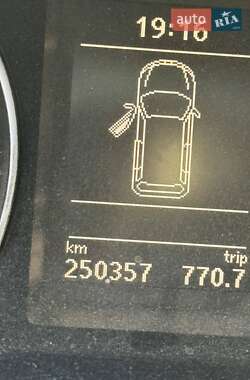 Универсал Volkswagen Passat 2010 в Львове