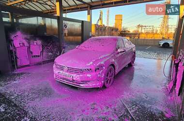 Седан Volkswagen Passat 2015 в 