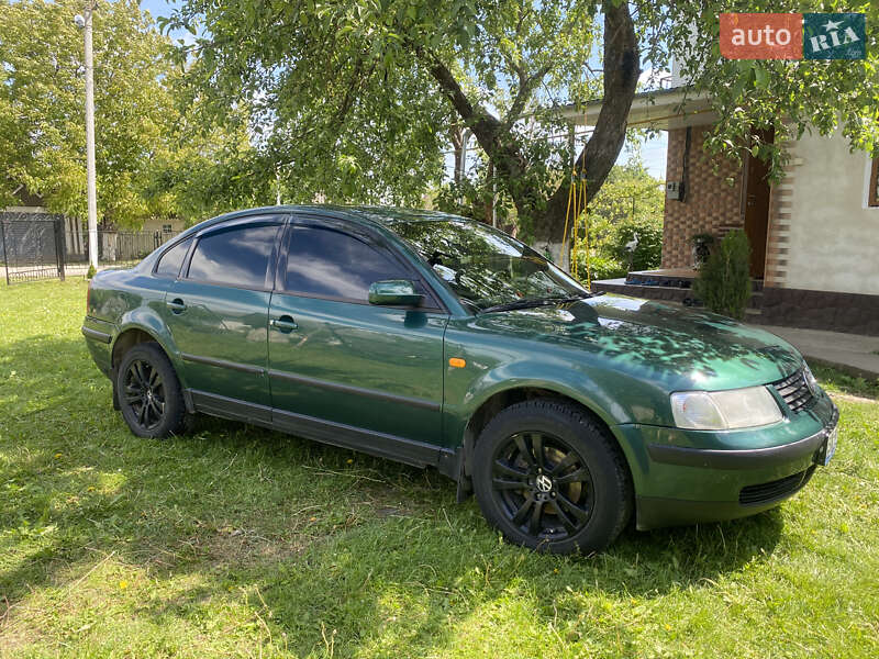 Седан Volkswagen Passat 1997 в Каменец-Подольском