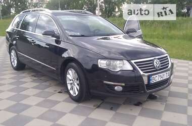 Універсал Volkswagen Passat 2010 в Самборі