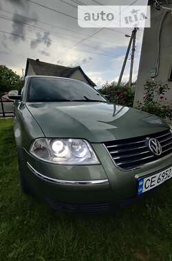 Седан Volkswagen Passat 2003 в Глыбокой