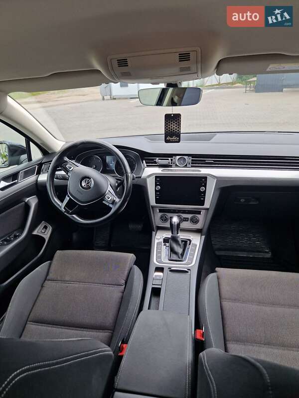 Универсал Volkswagen Passat 2017 в Галиче