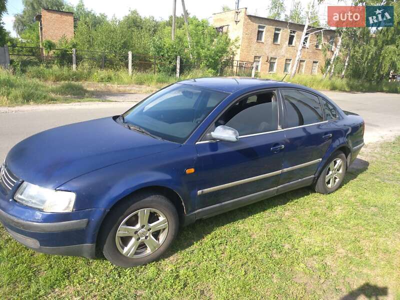 Седан Volkswagen Passat 1998 в 