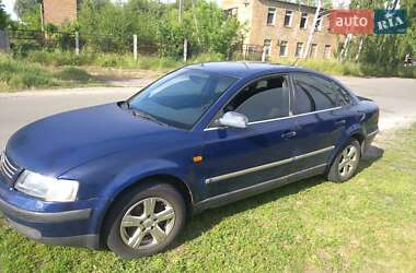 Седан Volkswagen Passat 1998 в 