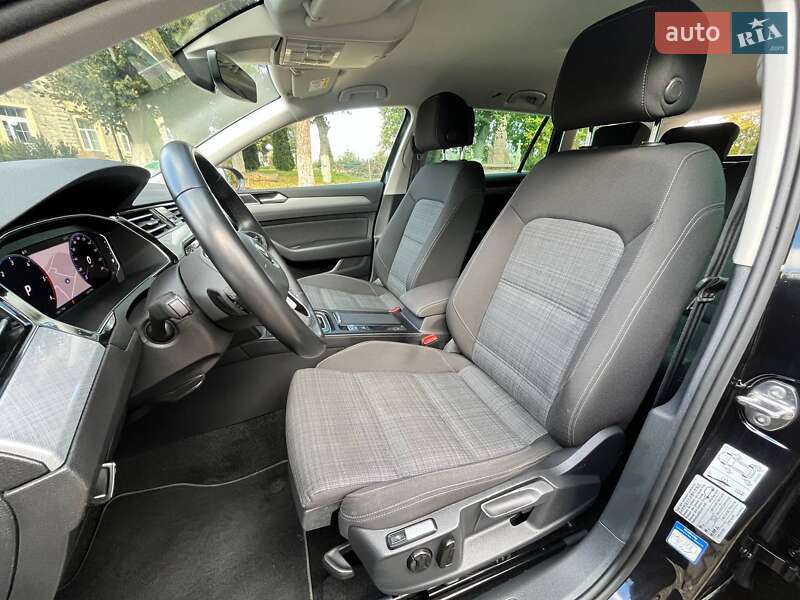 Універсал Volkswagen Passat 2019 в Києві