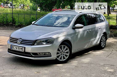 Универсал Volkswagen Passat 2011 в Львове