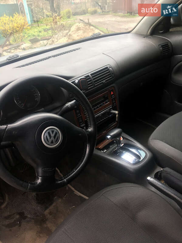Седан Volkswagen Passat 2004 в Кам'янському фото 2 Седан Volkswagen Passat 2004 в Кам'янському