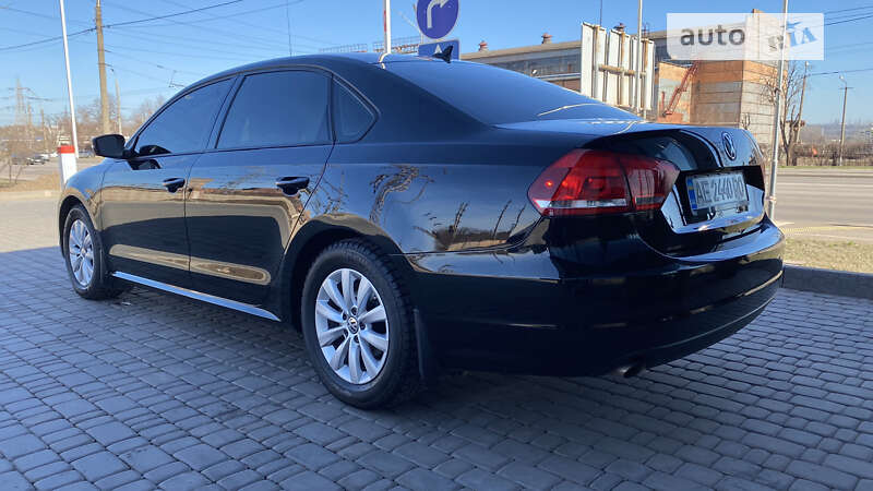 Седан Volkswagen Passat 2014 в Кривом Роге