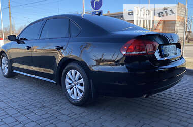 Седан Volkswagen Passat 2014 в 