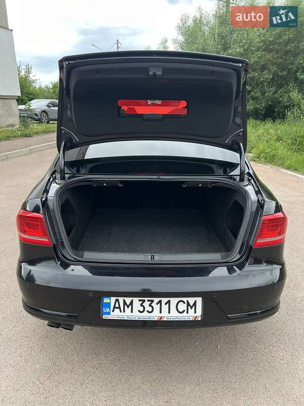 Седан Volkswagen Passat 2012 в Коростені